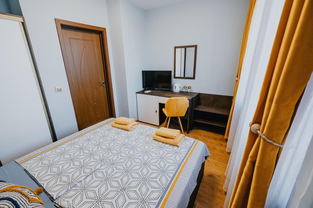 Miletia Suites Sozopol Bagian luar foto