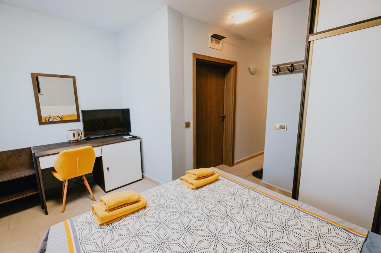 Miletia Suites Sozopol Bagian luar foto